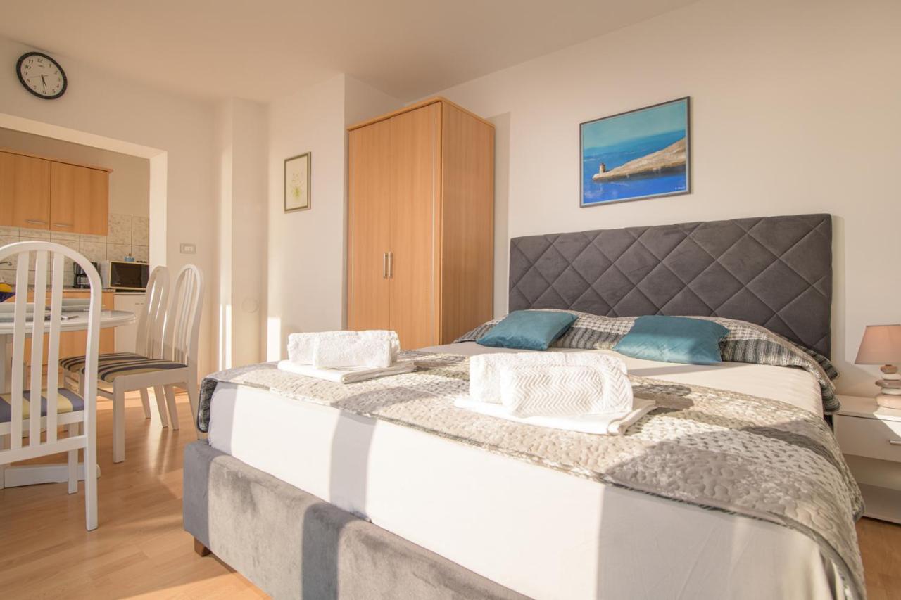 Apartmani Tena Selce Ngoại thất bức ảnh