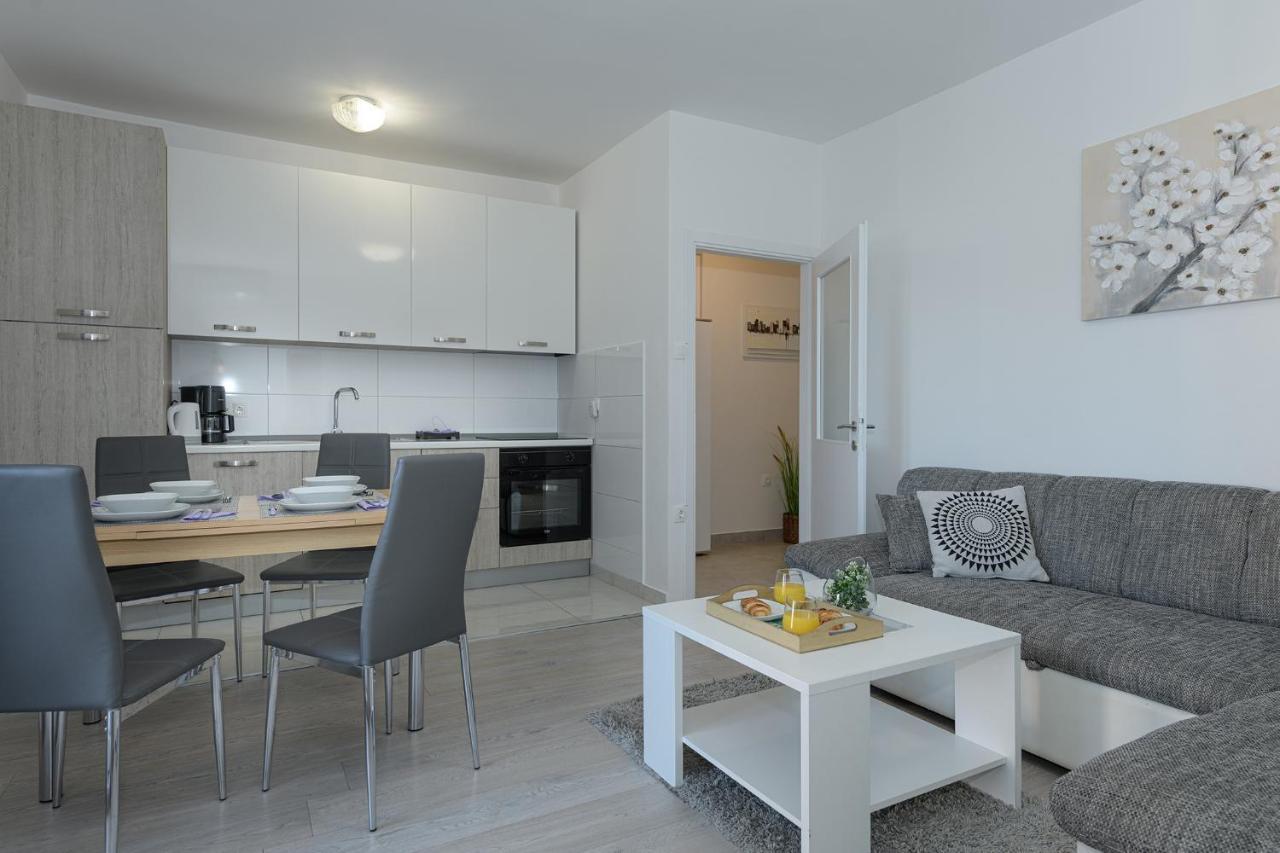 Apartmani Tena Selce Ngoại thất bức ảnh