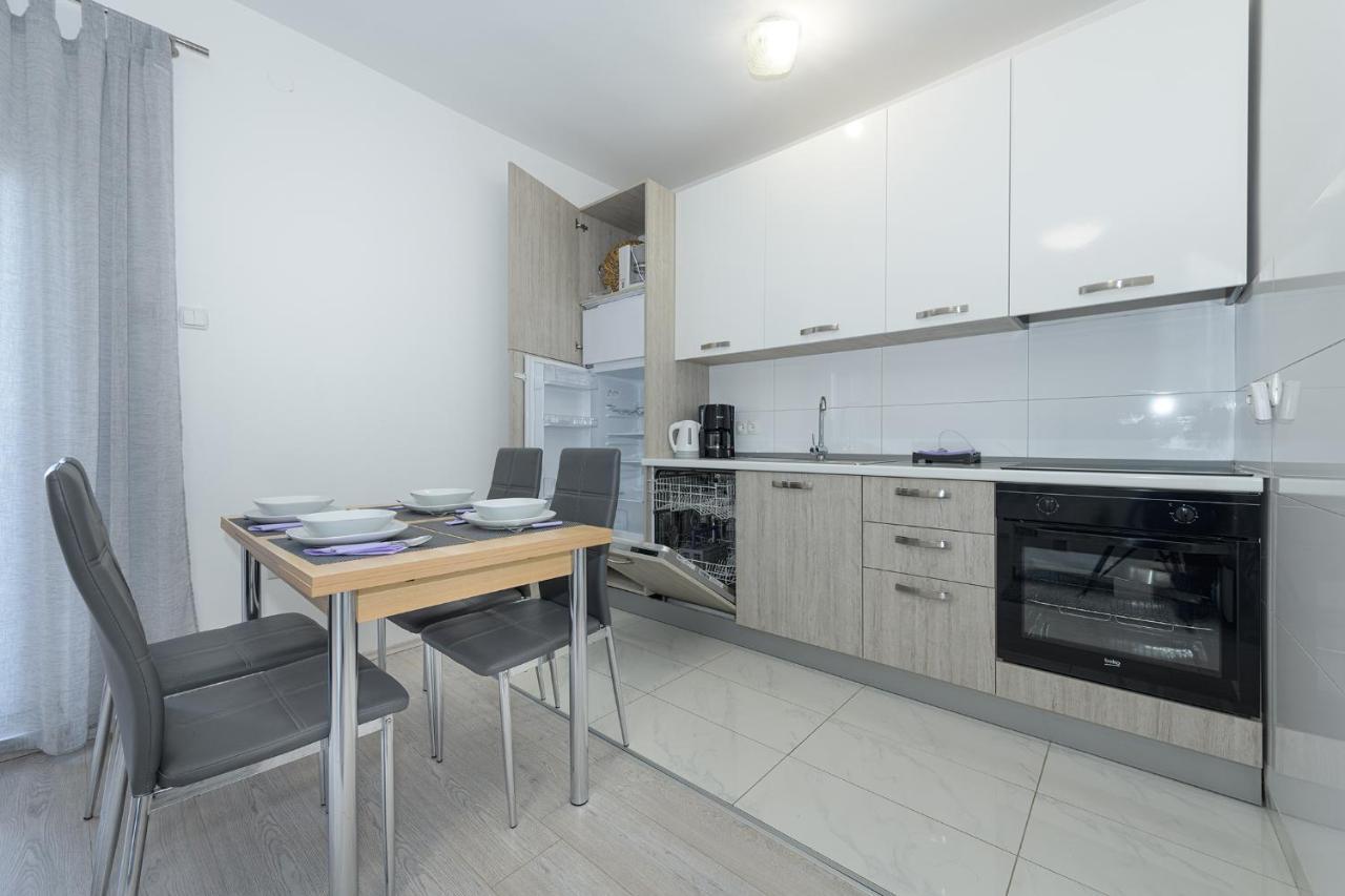 Apartmani Tena Selce Ngoại thất bức ảnh